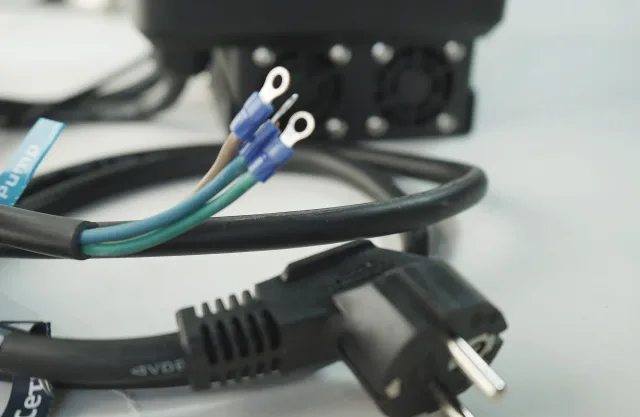 Частотный преобразователь FCP-2.2MS